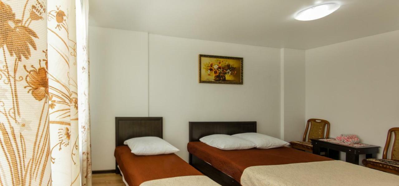 Rooms With Fortetsya View 2 Kamianets-Podilskyi Exterior foto