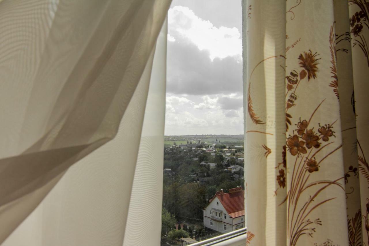Rooms With Fortetsya View 2 Kamianets-Podilskyi Exterior foto